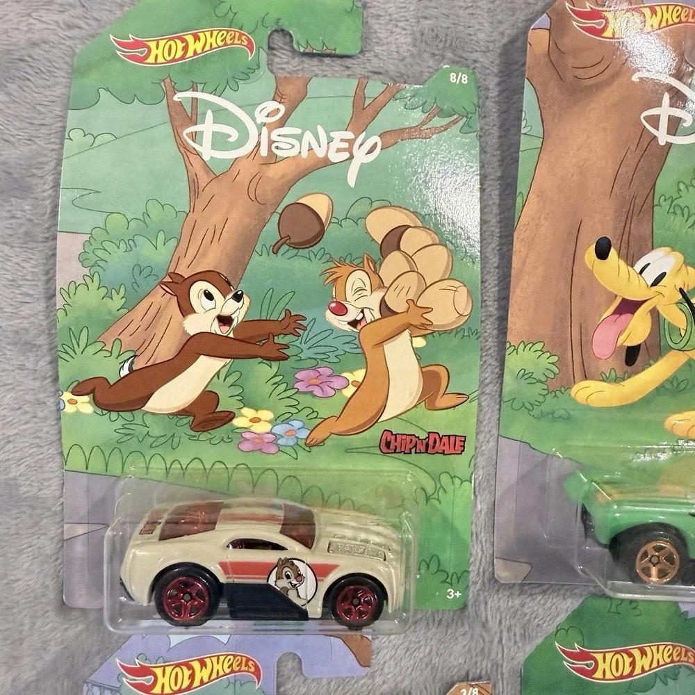 Hot Wheels Disney 90th Anniversary 2018 Lot 4 Minnie Goofy Pluto Chip Dale NIP